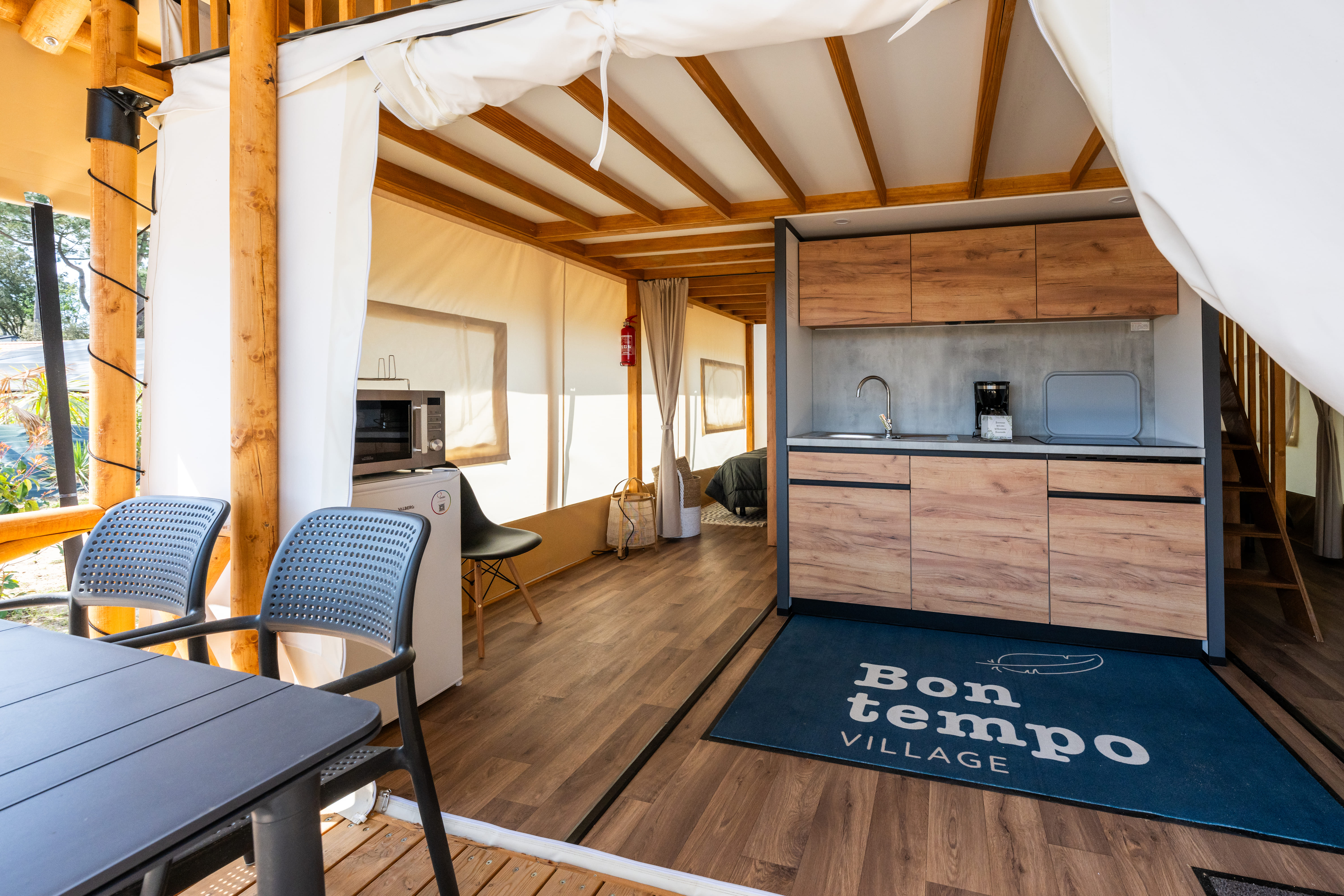 Nature Lodge – 3 chambres – Spa (draps et serviettes inclus) 2/6 Pers.