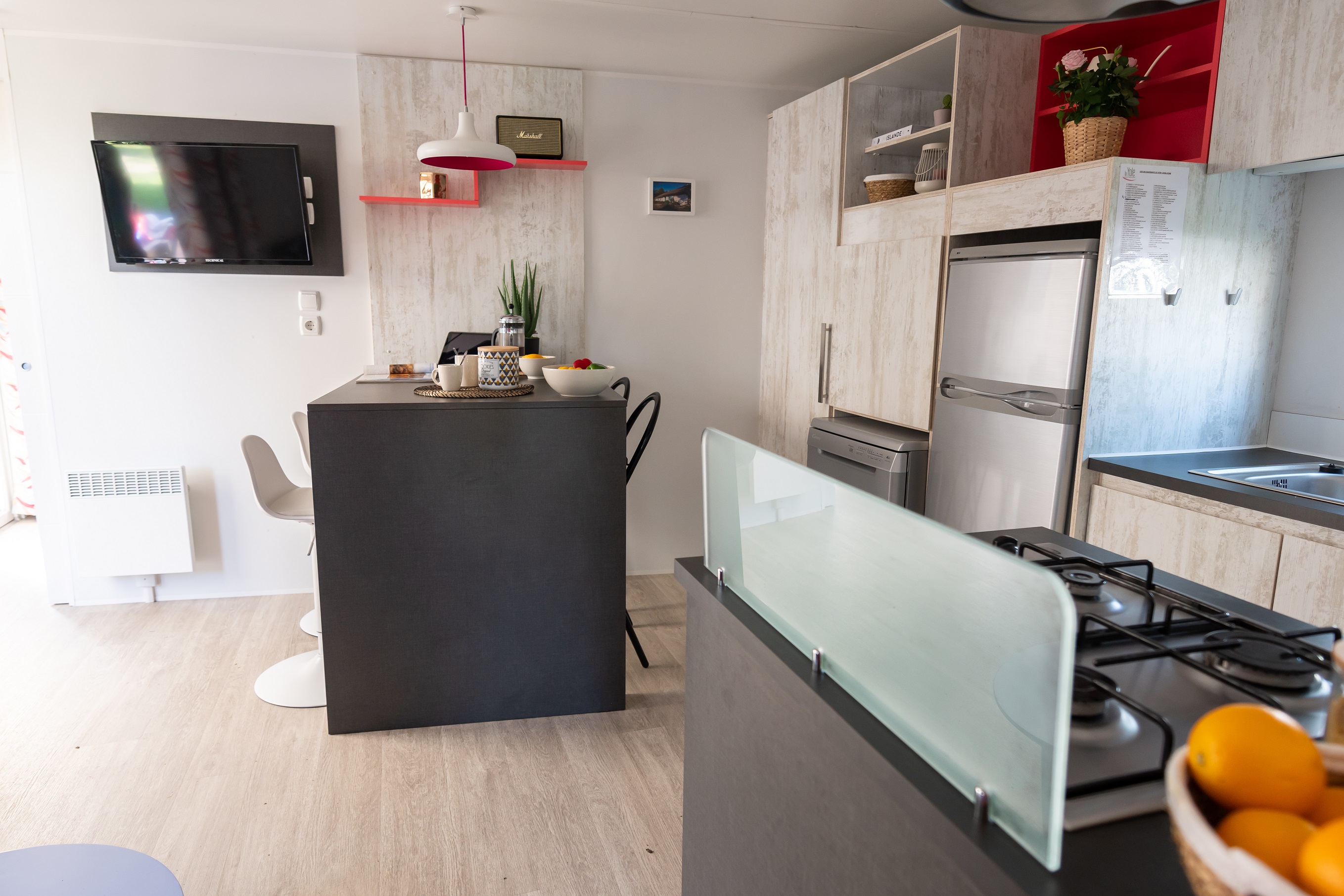 Cottage Prestige 40 m² – 2 chambres – 2 salles de bain (draps et serviettes inclus) 2/4 Pers.