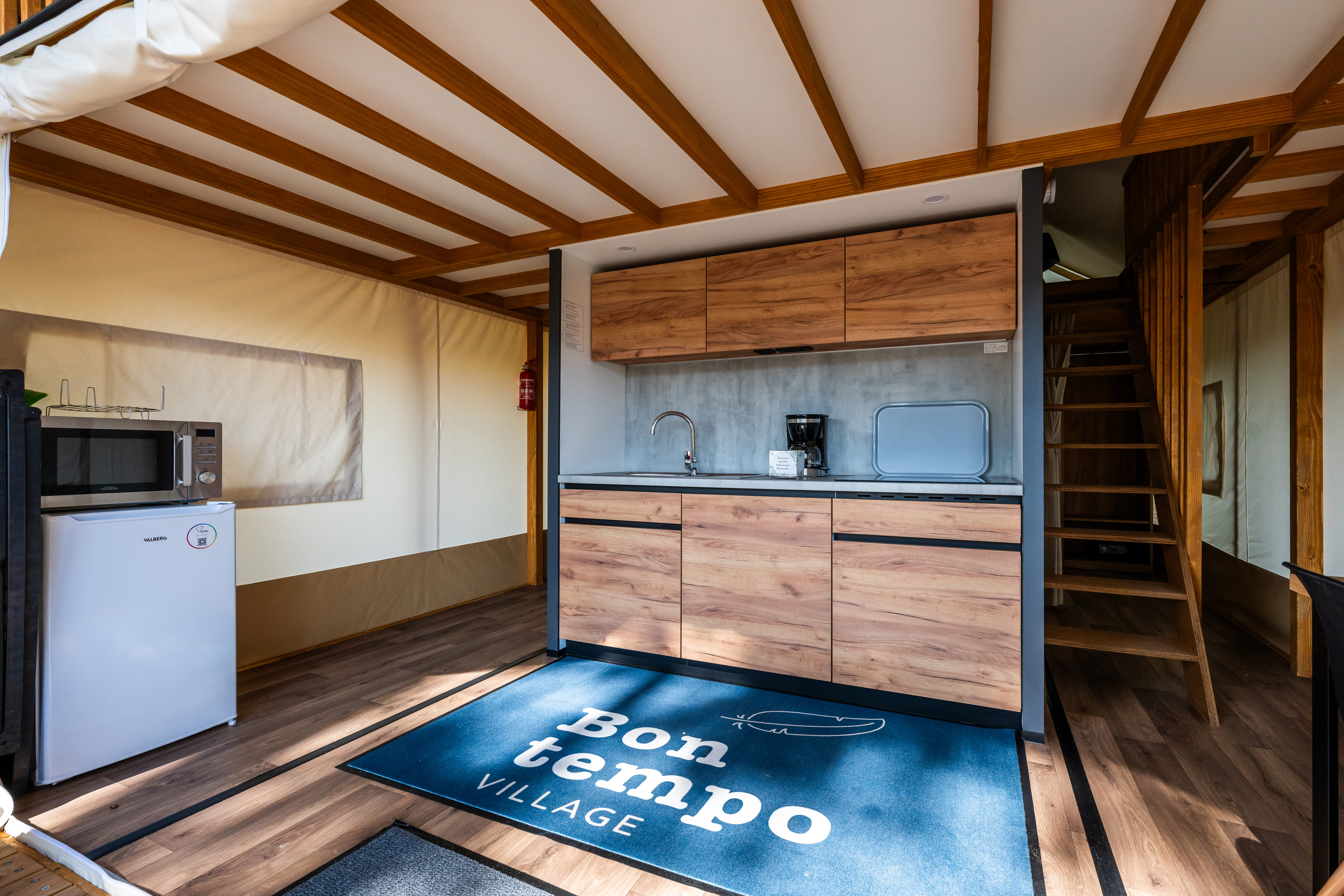 Nature Lodge – 2 chambres – Spa  (draps et serviettes inclus) 2/4 Pers.