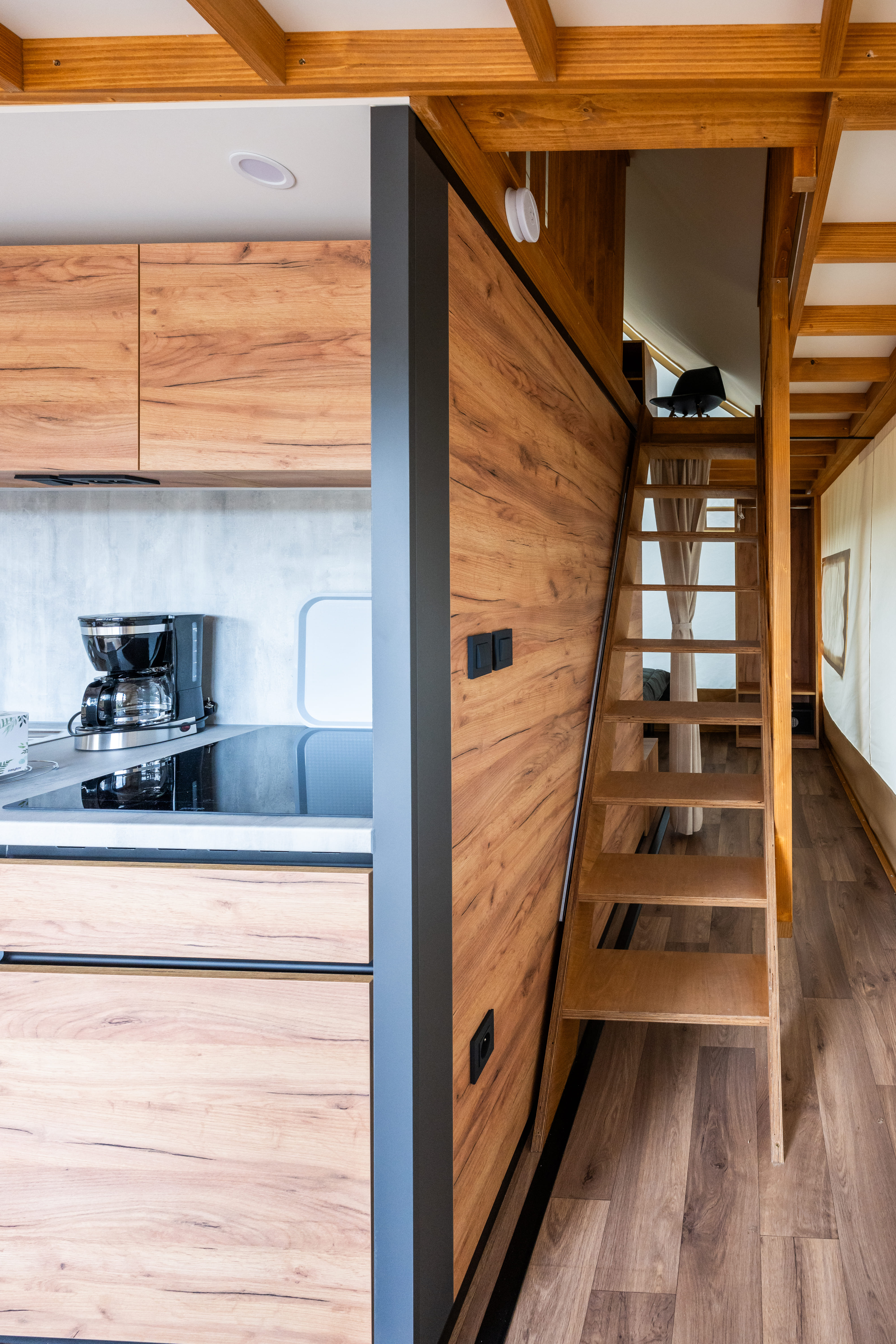 Nature Lodge – 2 chambres – Spa  (draps et serviettes inclus) 2/4 Pers.