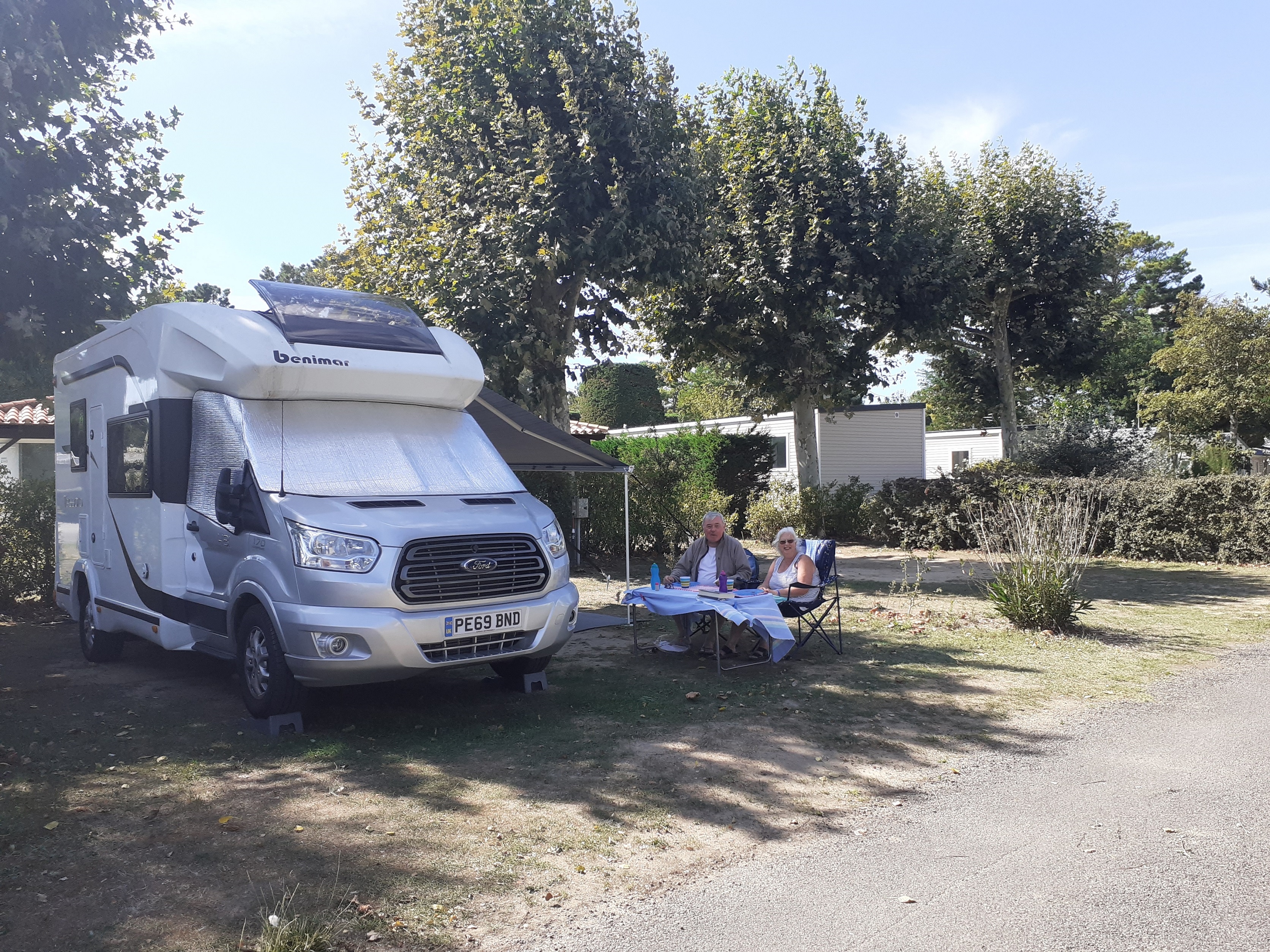 Pitch motor home – 7.50 m (water, electricity, drain, and 1 vehicle) 1/2 Ppl.
