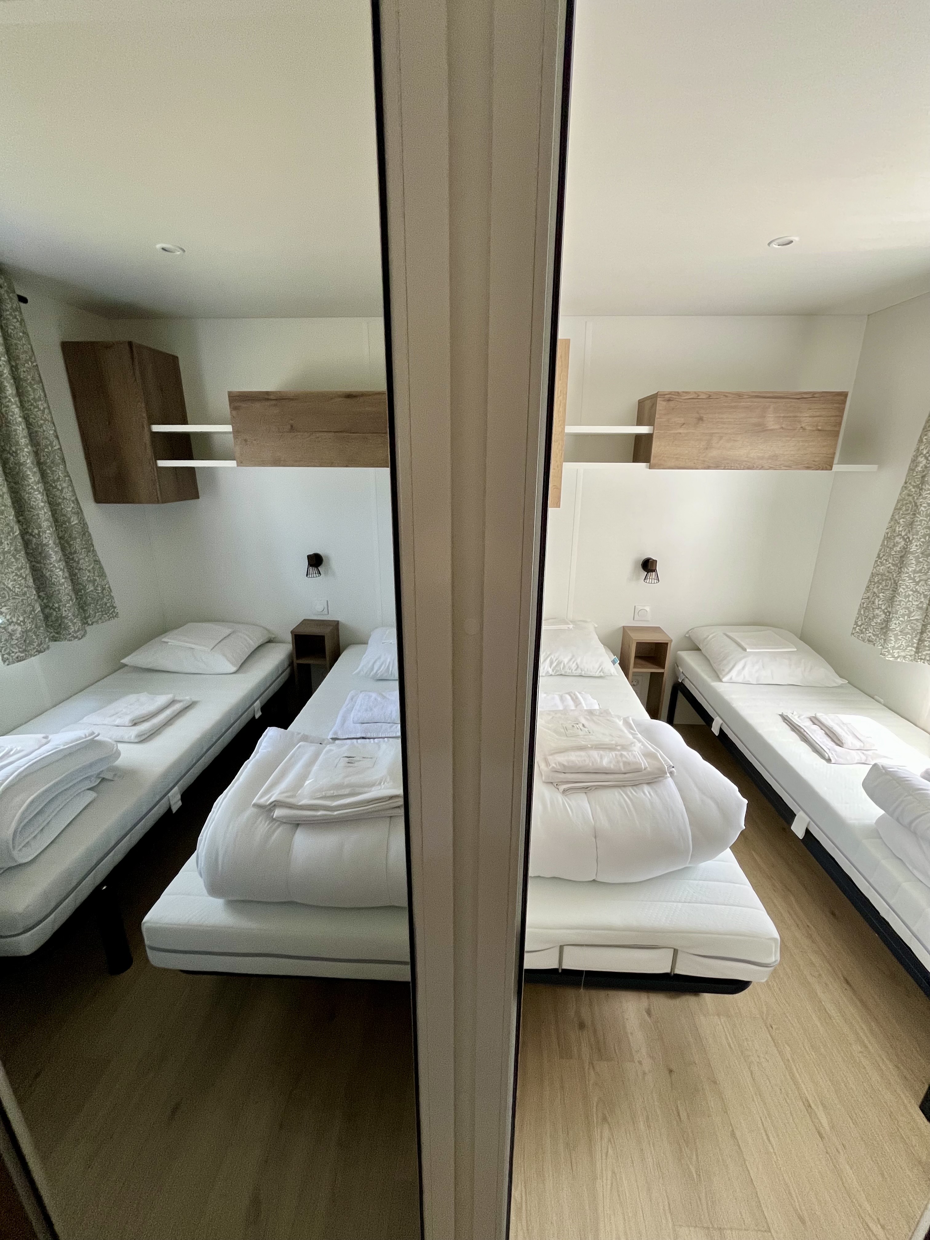 Cottage Prestige GRAND CONFORT 40m² – 3 chambres + télévision + Terrasse 4/6 Pers.